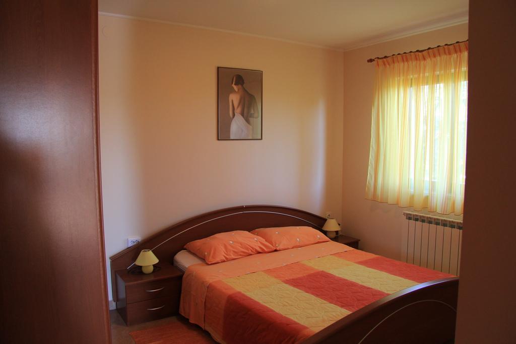 Apartments Jasna Umag Rum bild